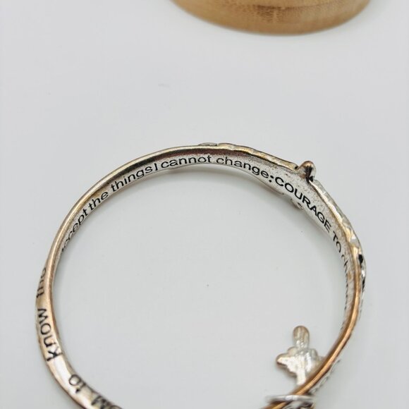 Silver Tone Angel Wings Bangle Bracelet Serenity Prayer Engraved Inspirational - Picture 6 of 6